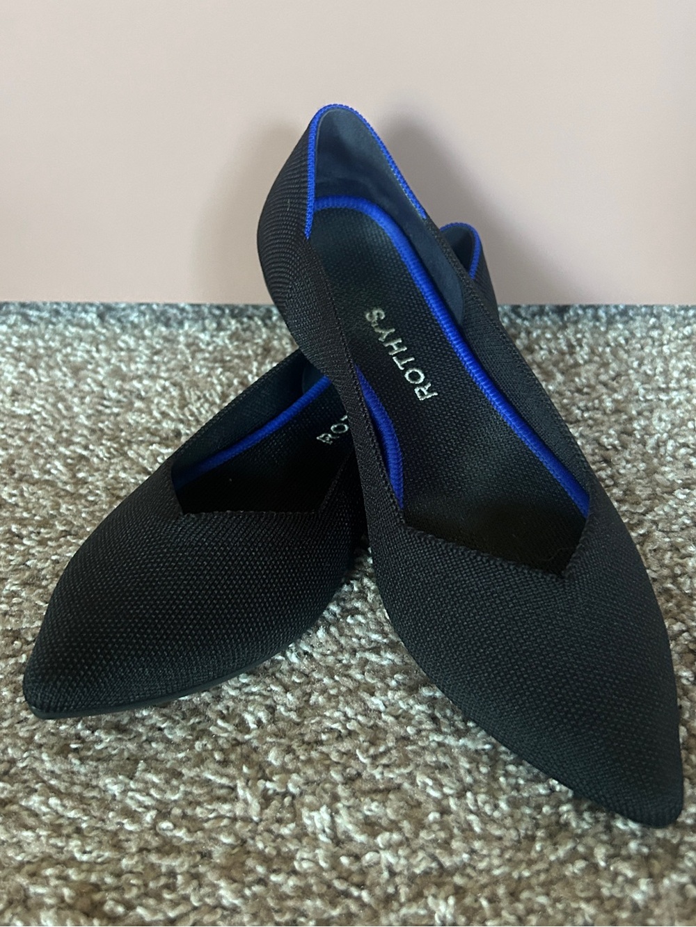 Rothy’s The Point Black Pointed Toe Knit Flats Blue Trim Size 9